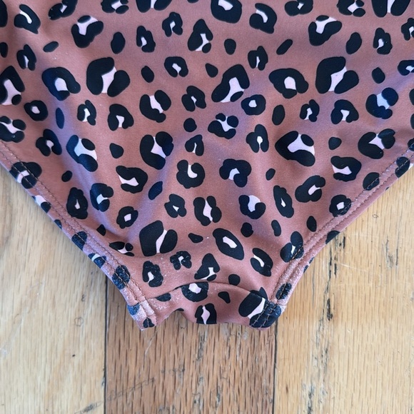 Carters | Cheetah Patterned |Toddler Bathing Suit | size 4 - Picture 4 of 4